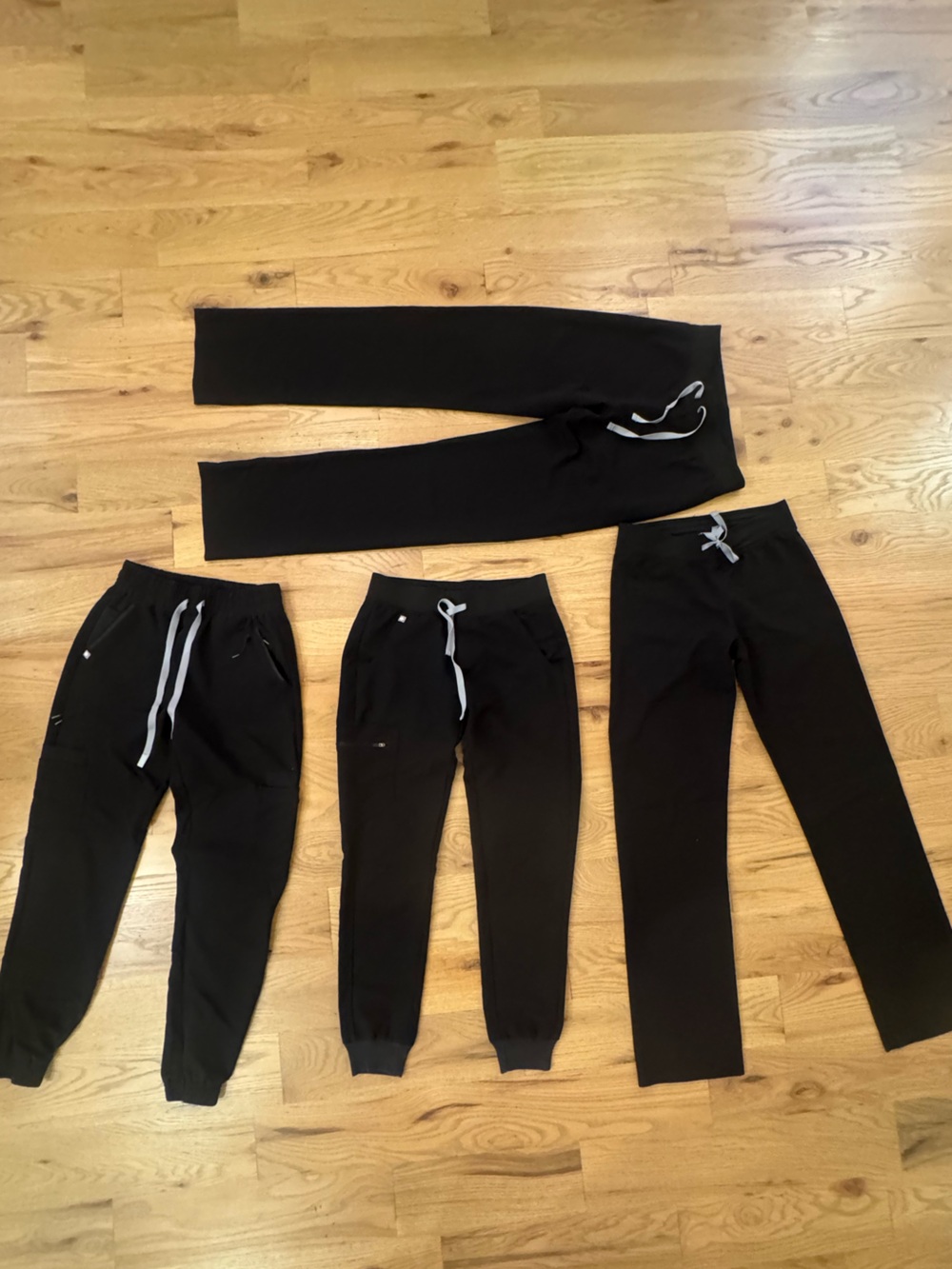 FIGS 4 pairs of different style black scrub pants Sz XS/XS-Tall